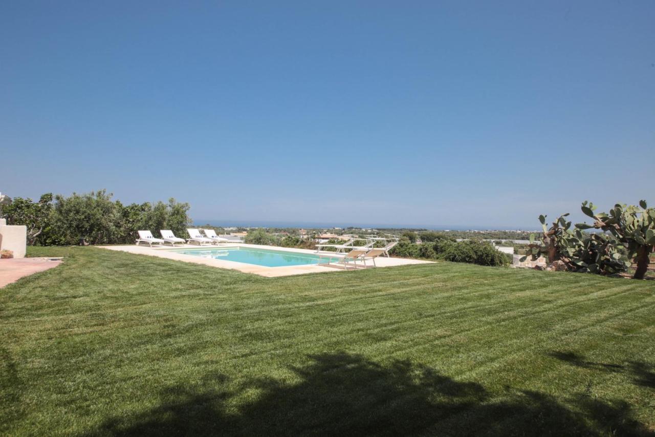 Villa Dyria Exclusive Swimming Pool Monopoli Eksteriør billede
